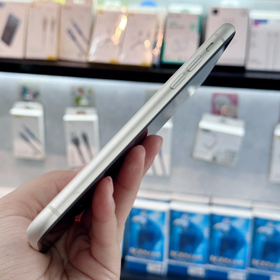 iPhone 11 64G