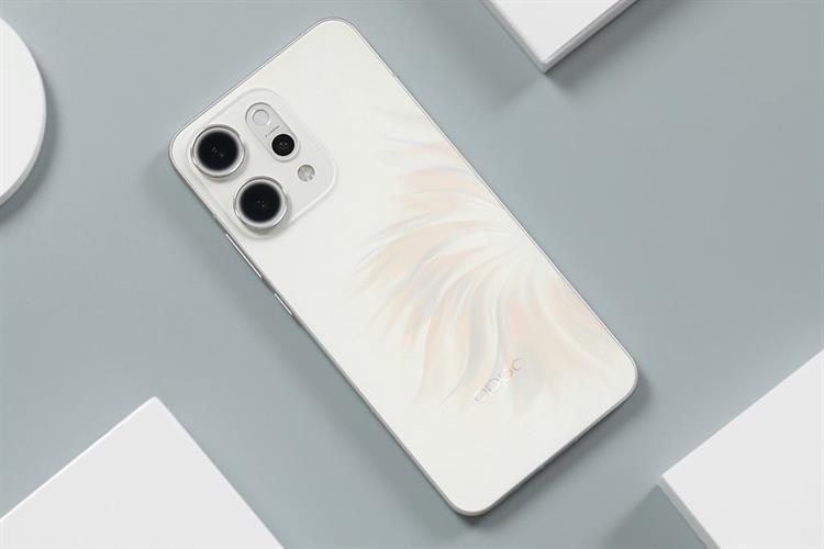 Oppo Reno 14 Pro 5G 12GB/512GB  NEW ( giá theo ngày )