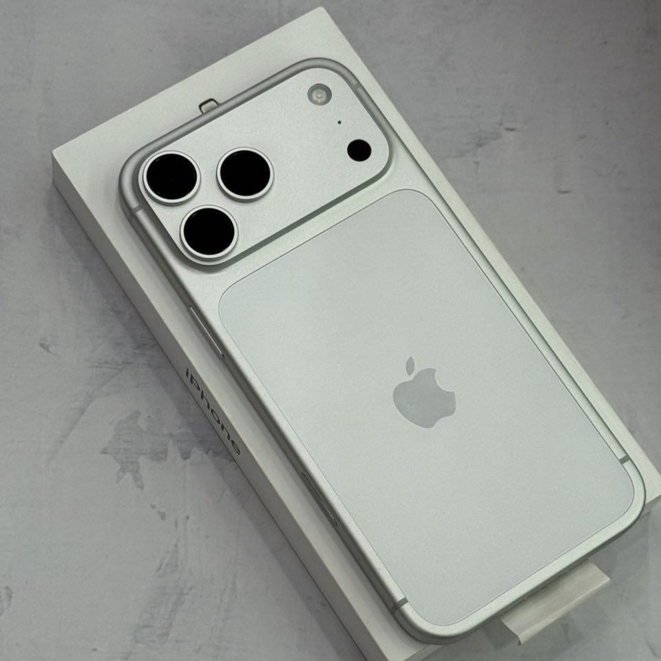 17ProMax 256G SIÊU LƯỚT