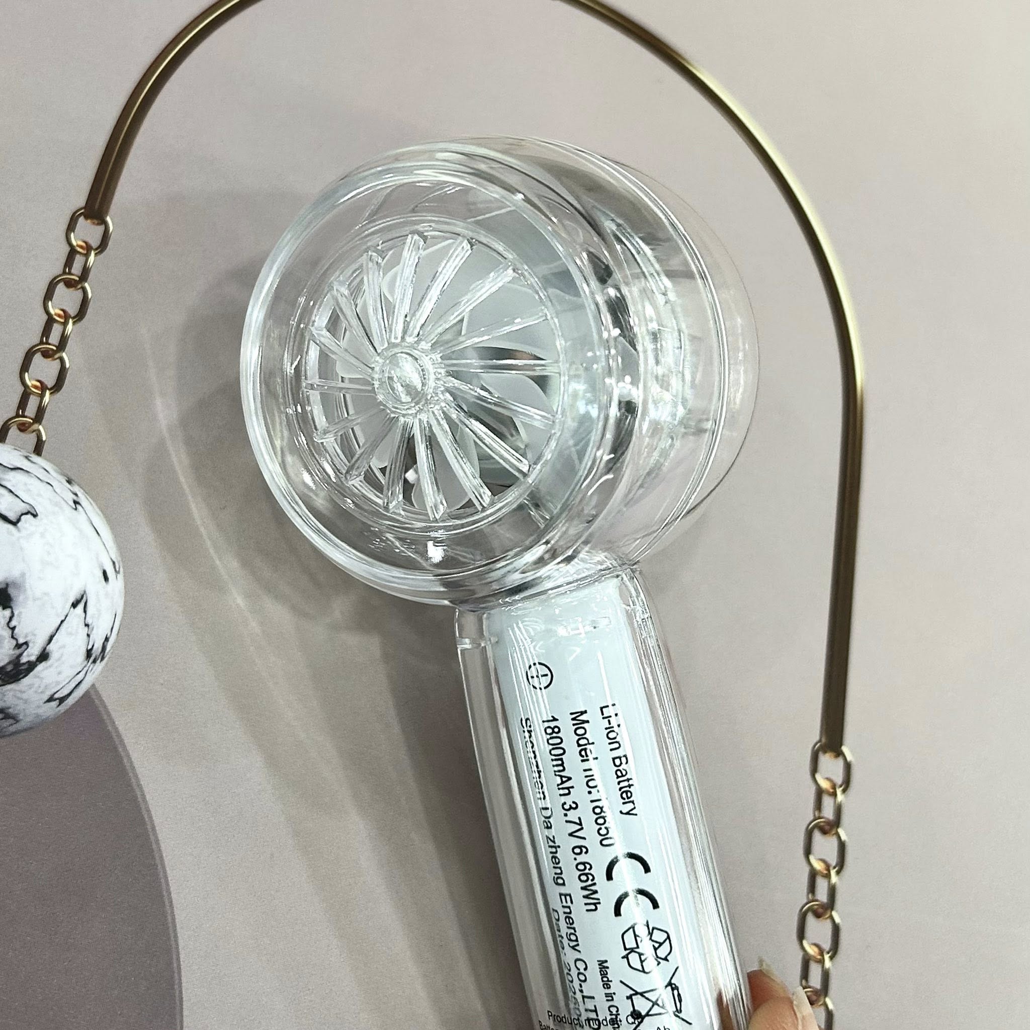 QUẠT CẦM TAY BISON